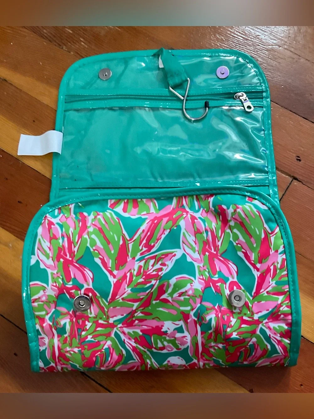 Lily Pulitzer Hanging Cosmetic Travel Organizer, “Just a Pinch” pattern, NWOT